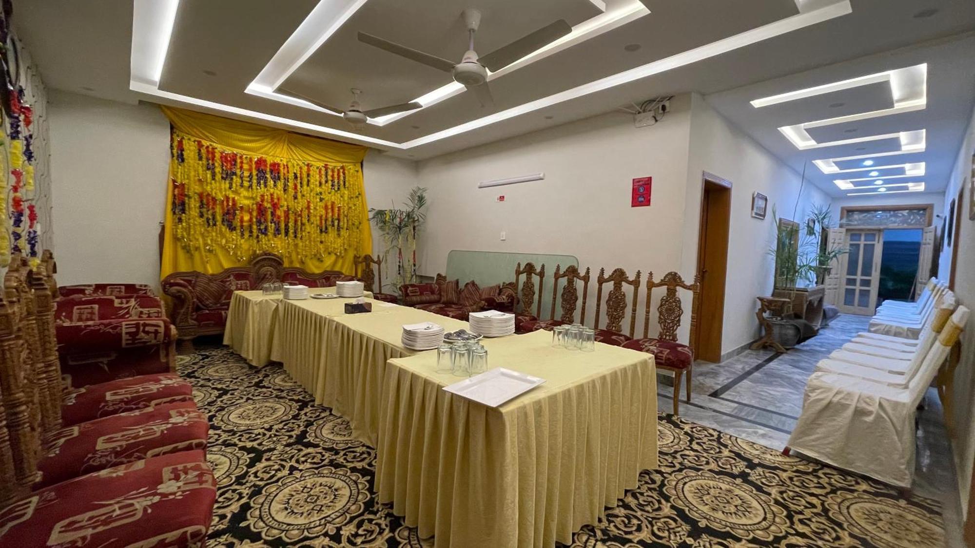 Midways Guest House And Hotels Islamabad Buitenkant foto