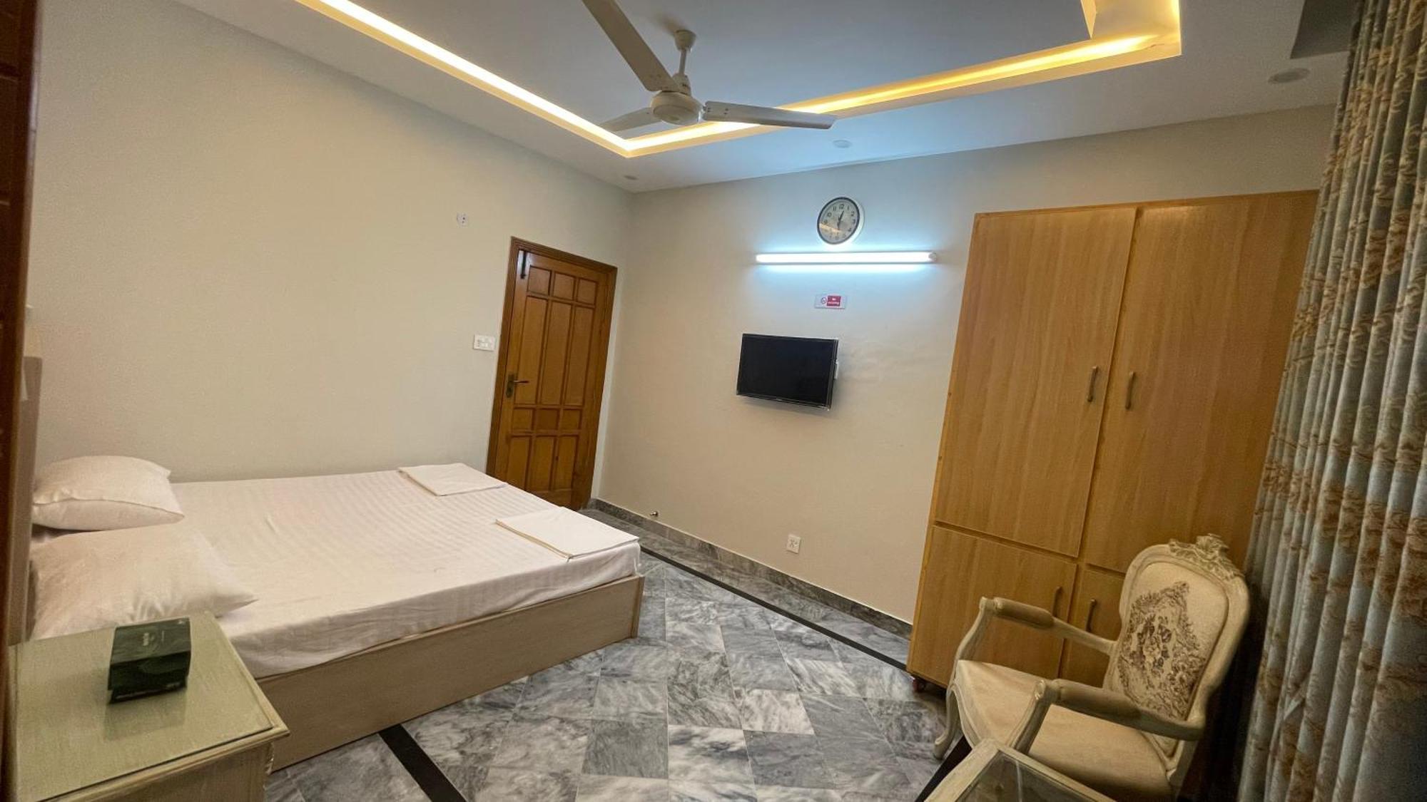 Midways Guest House And Hotels Islamabad Buitenkant foto