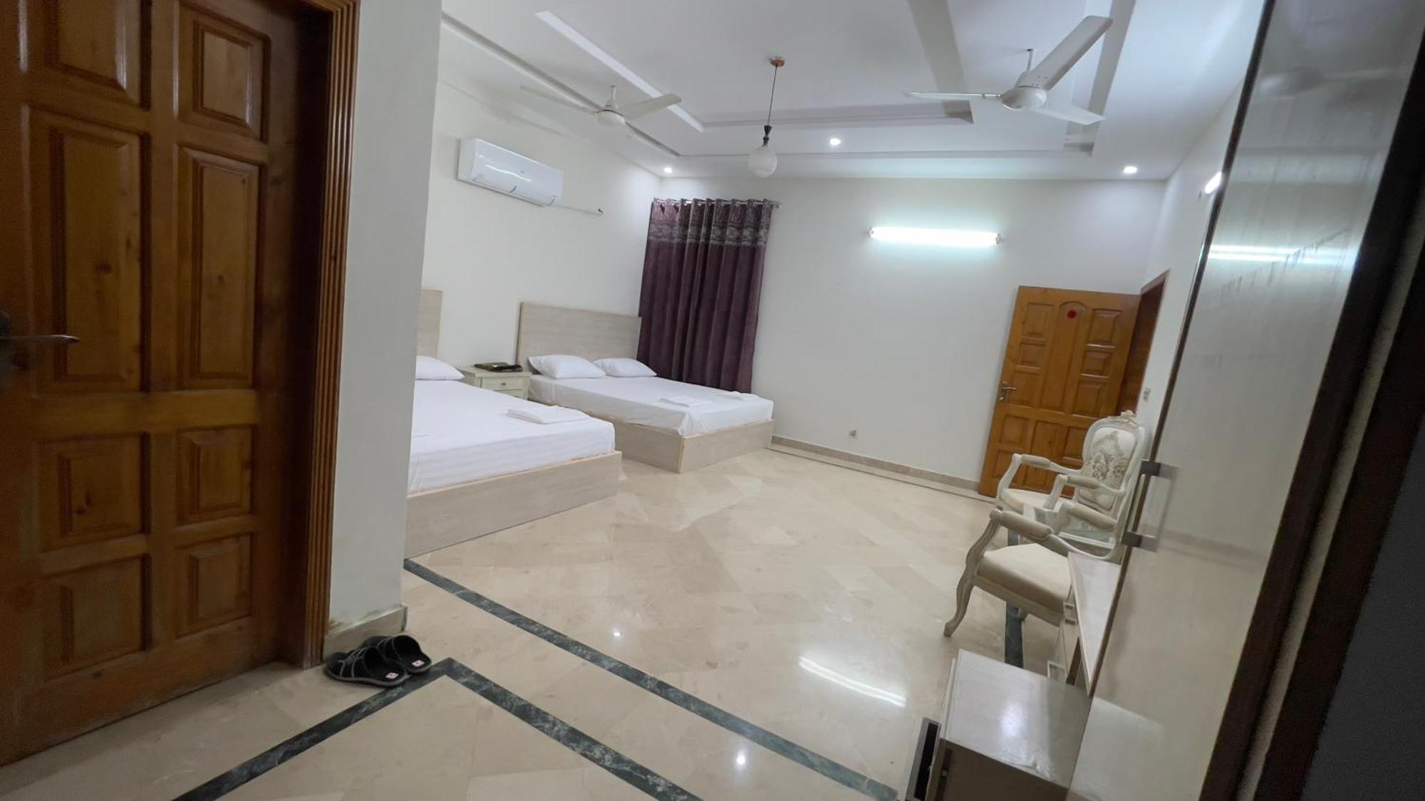 Midways Guest House And Hotels Islamabad Buitenkant foto