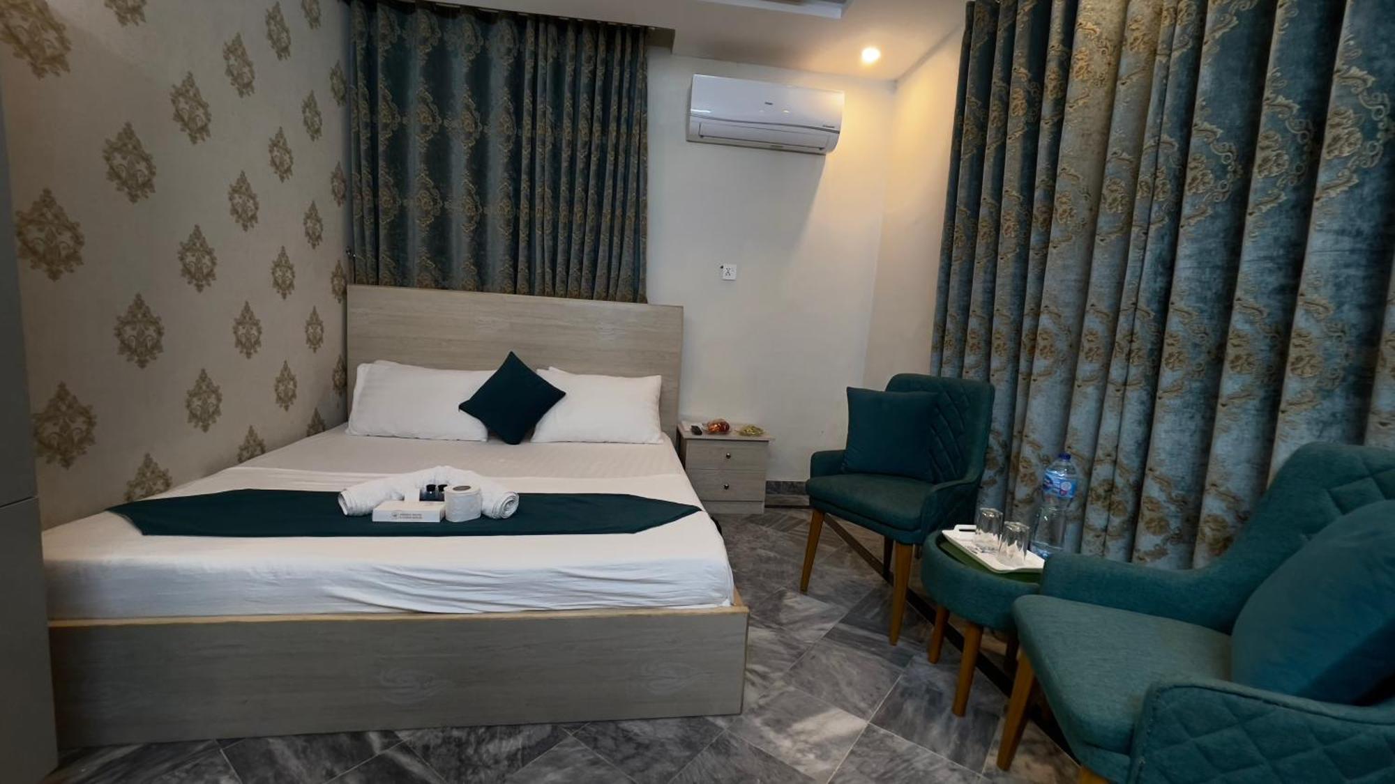 Midways Guest House And Hotels Islamabad Buitenkant foto