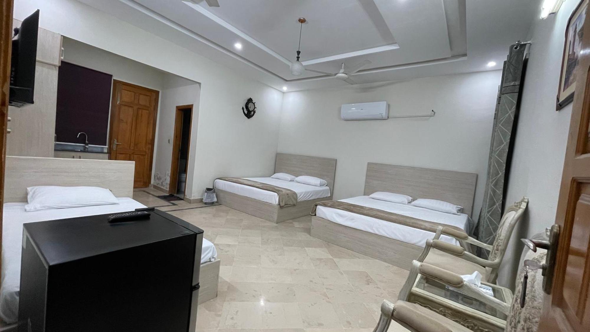 Midways Guest House And Hotels Islamabad Buitenkant foto